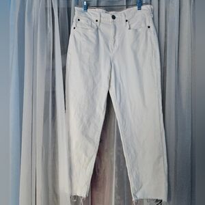 Slightly curvy cropped Eddie Bauer jeans